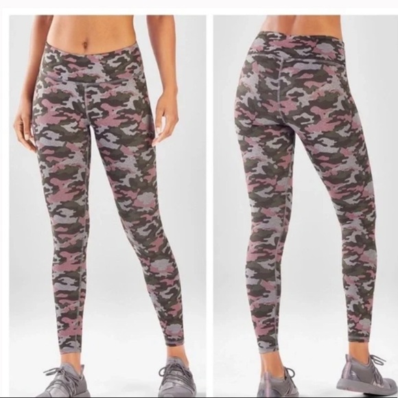 Fabletics Pink/Green Camo Powerhold Ankle Length Leggings Small - Picture 2 of 7